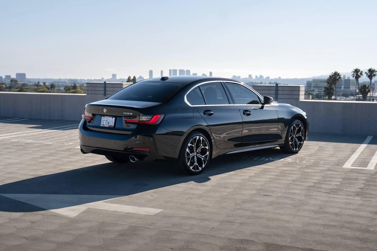 BMW 3-Series 330i 2025