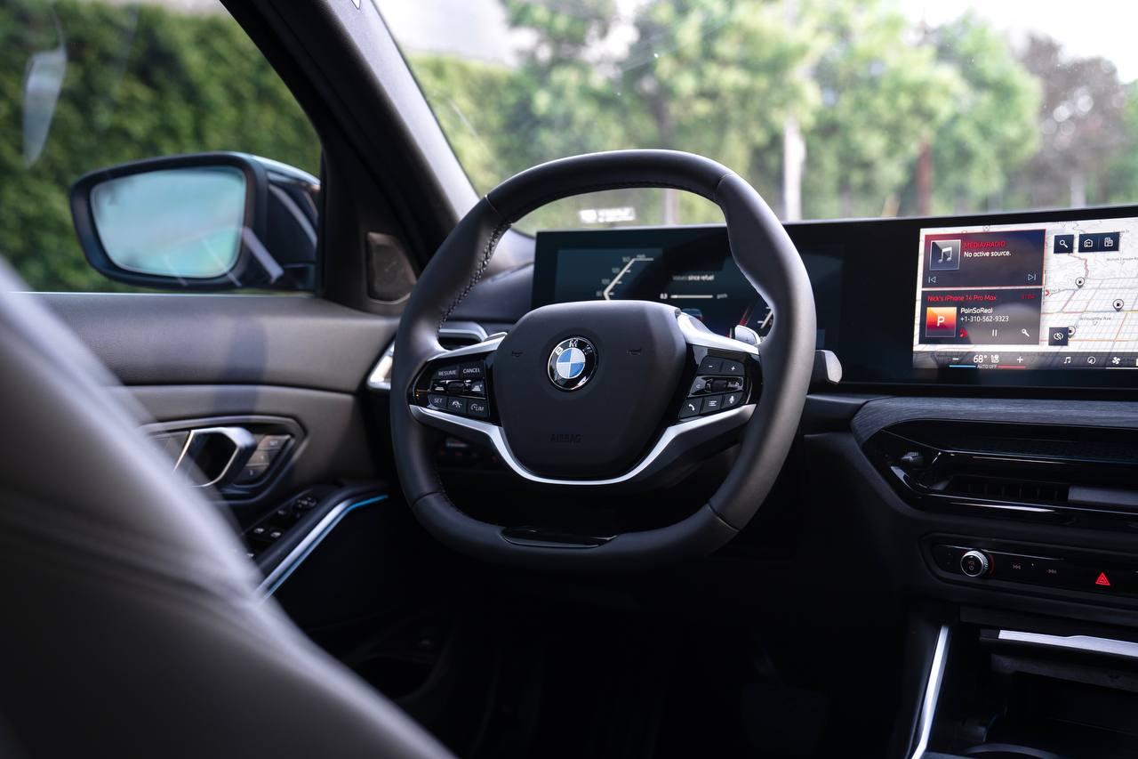 BMW 3-Series 330i 2025