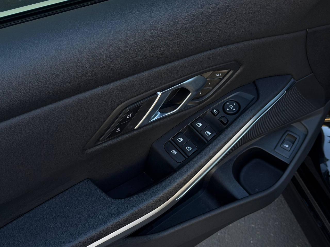 BMW 3-Series 330i 2025