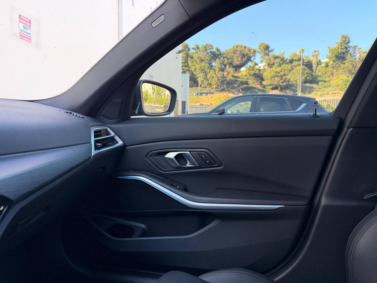 BMW 3-Series 330i 2025