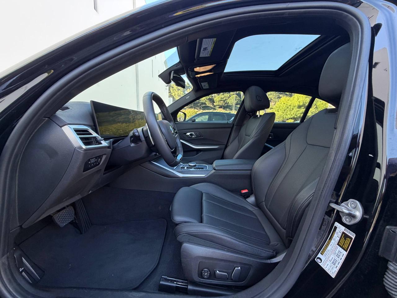BMW 3-Series 330i 2025