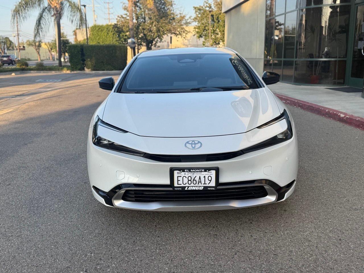 Toyota Prius Plug-In Hybrid SE 2025
