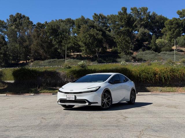 White 2025 Toyota Prius Plug-In Hybrid Hatchback Front-Wheel Drive Automatic