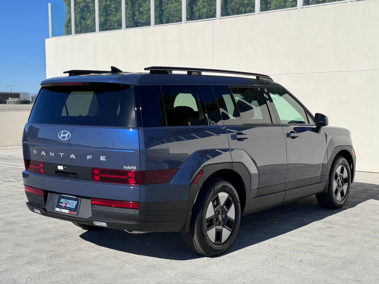 Hyundai Santa Fe Hybrid SEL 2025