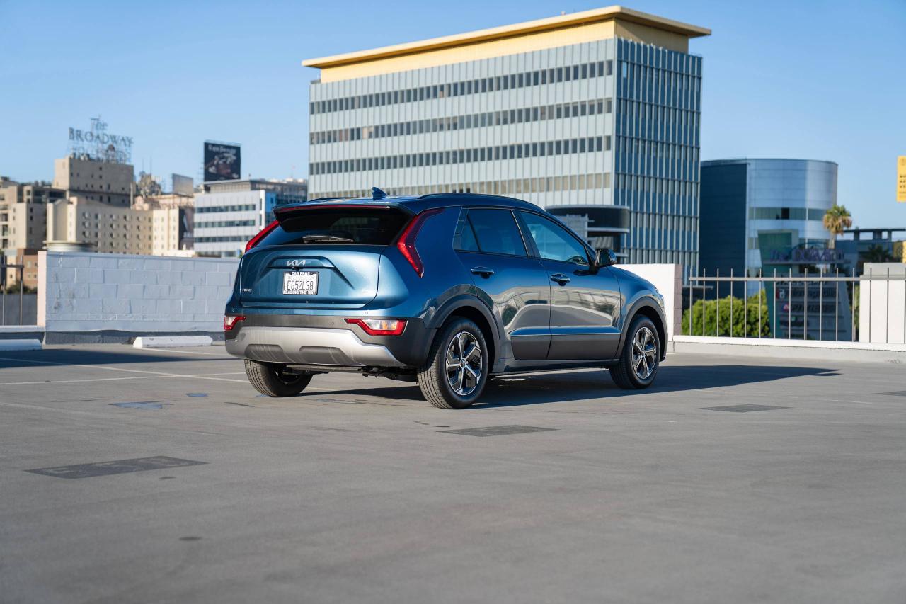 Kia Niro EX 2025