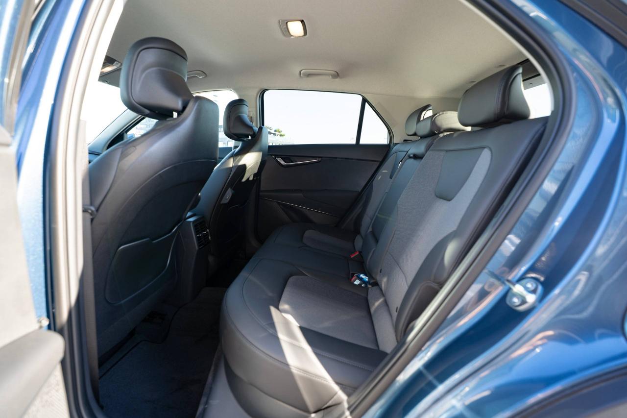 Kia Niro EX 2025