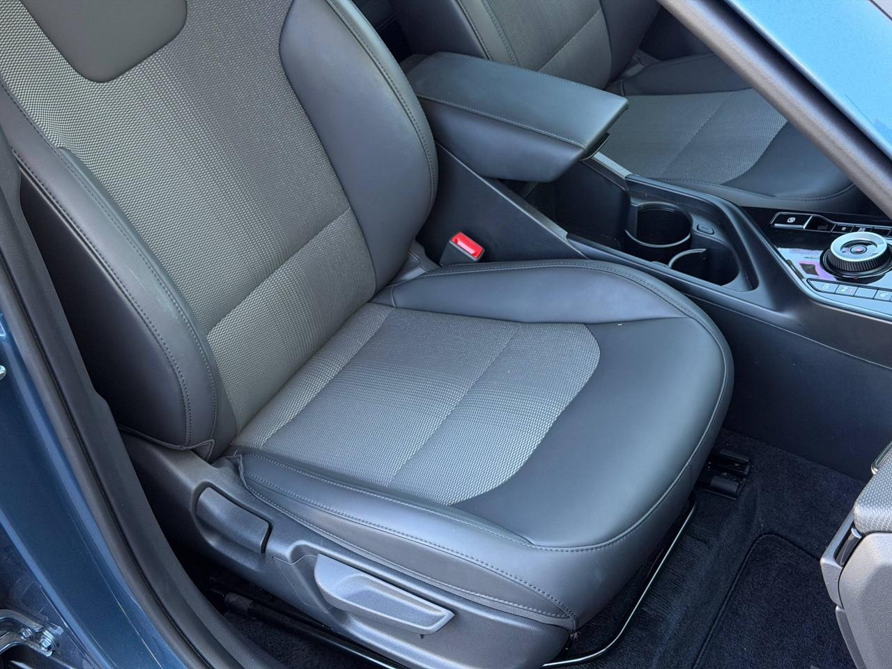 Kia Niro EX 2025