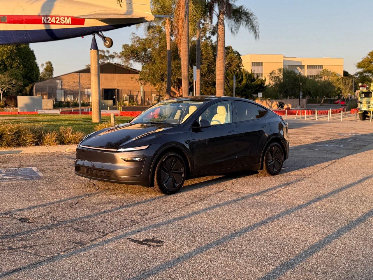 Tesla Model Y Long Range 2026