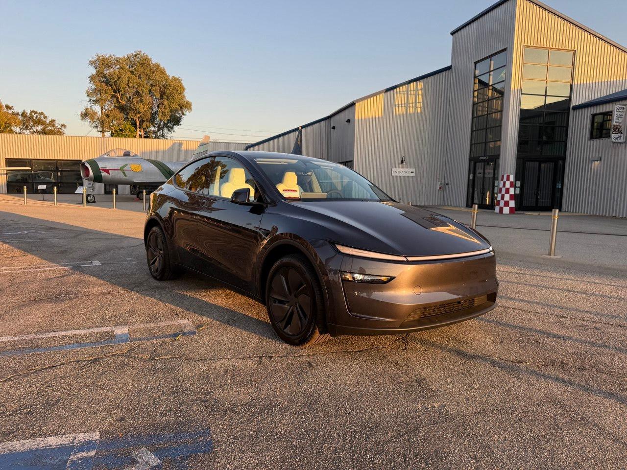 Tesla Model Y Long Range 2026