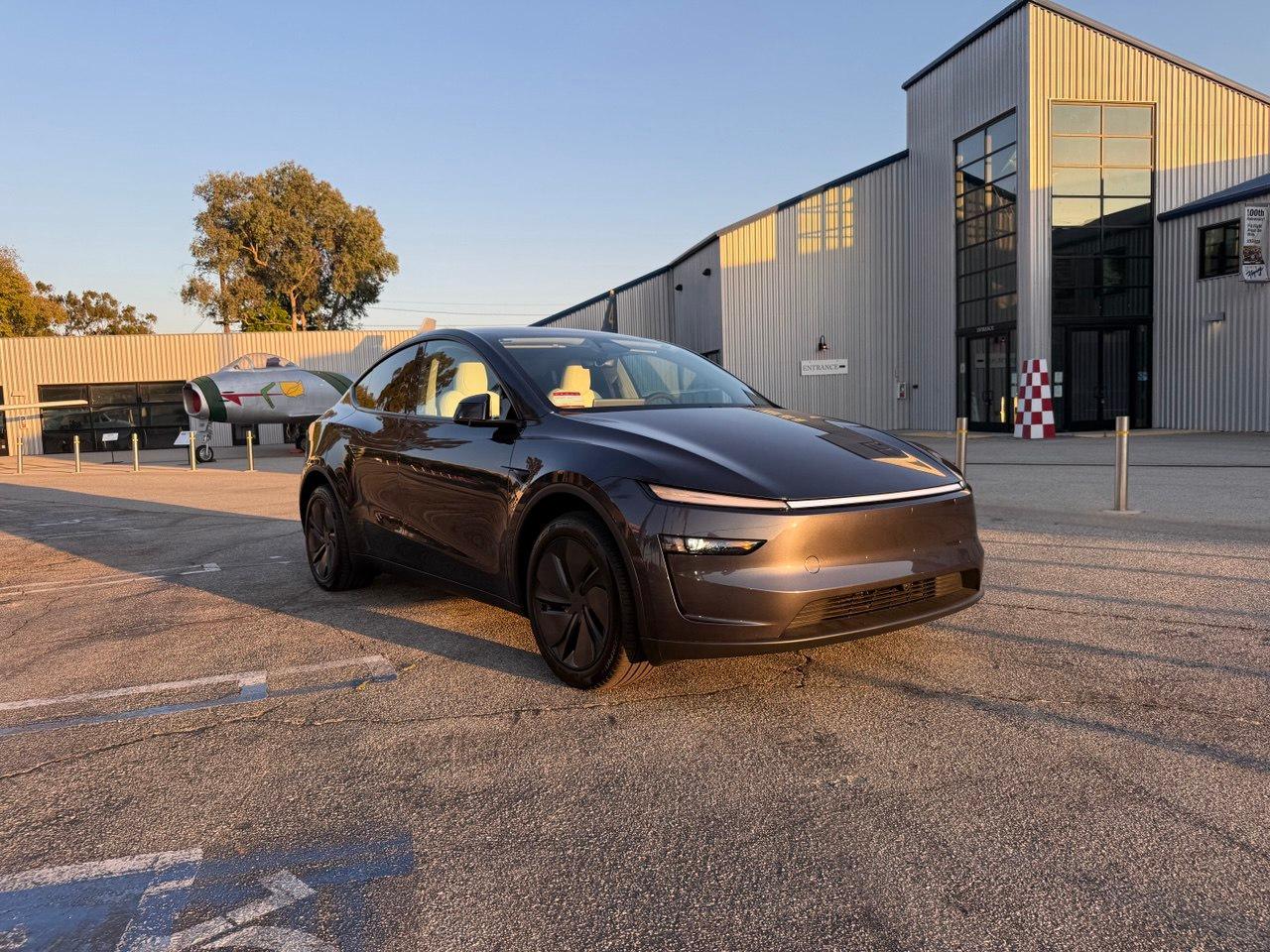 Tesla Model Y Long Range 2026