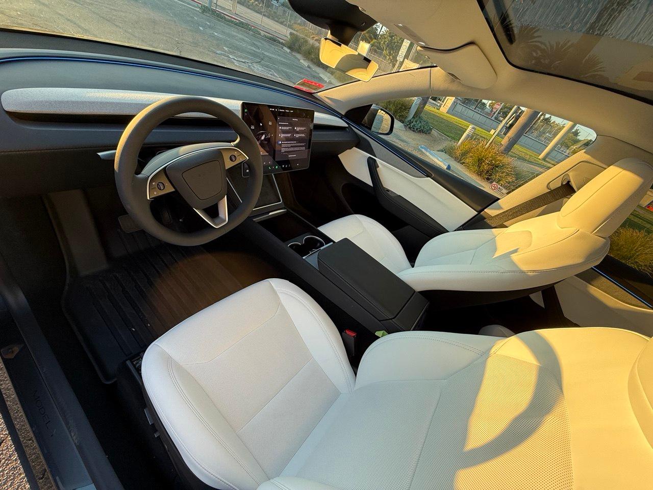 Tesla Model Y Long Range 2026
