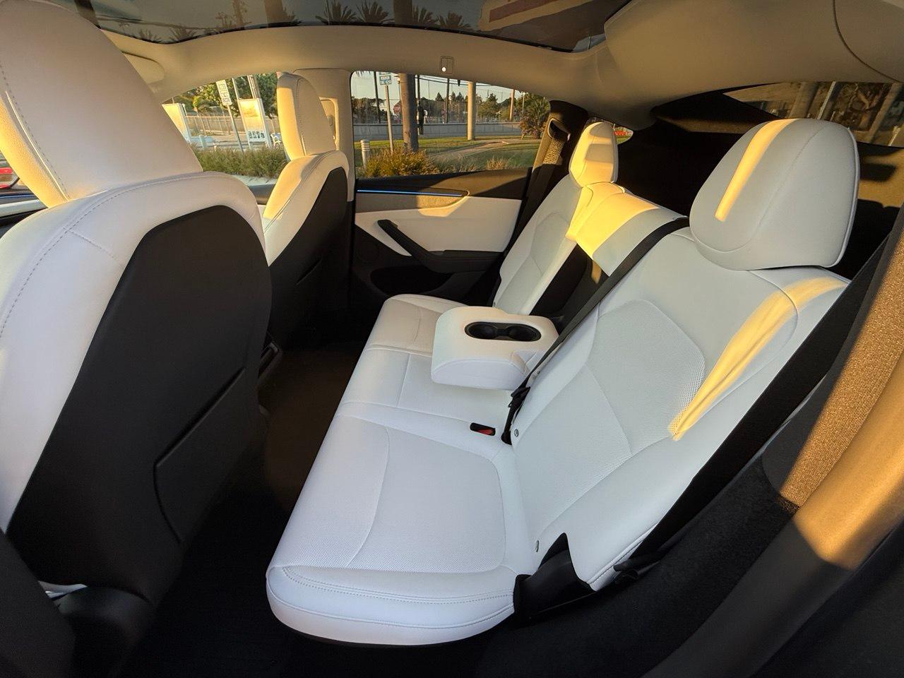 Tesla Model Y Long Range 2026