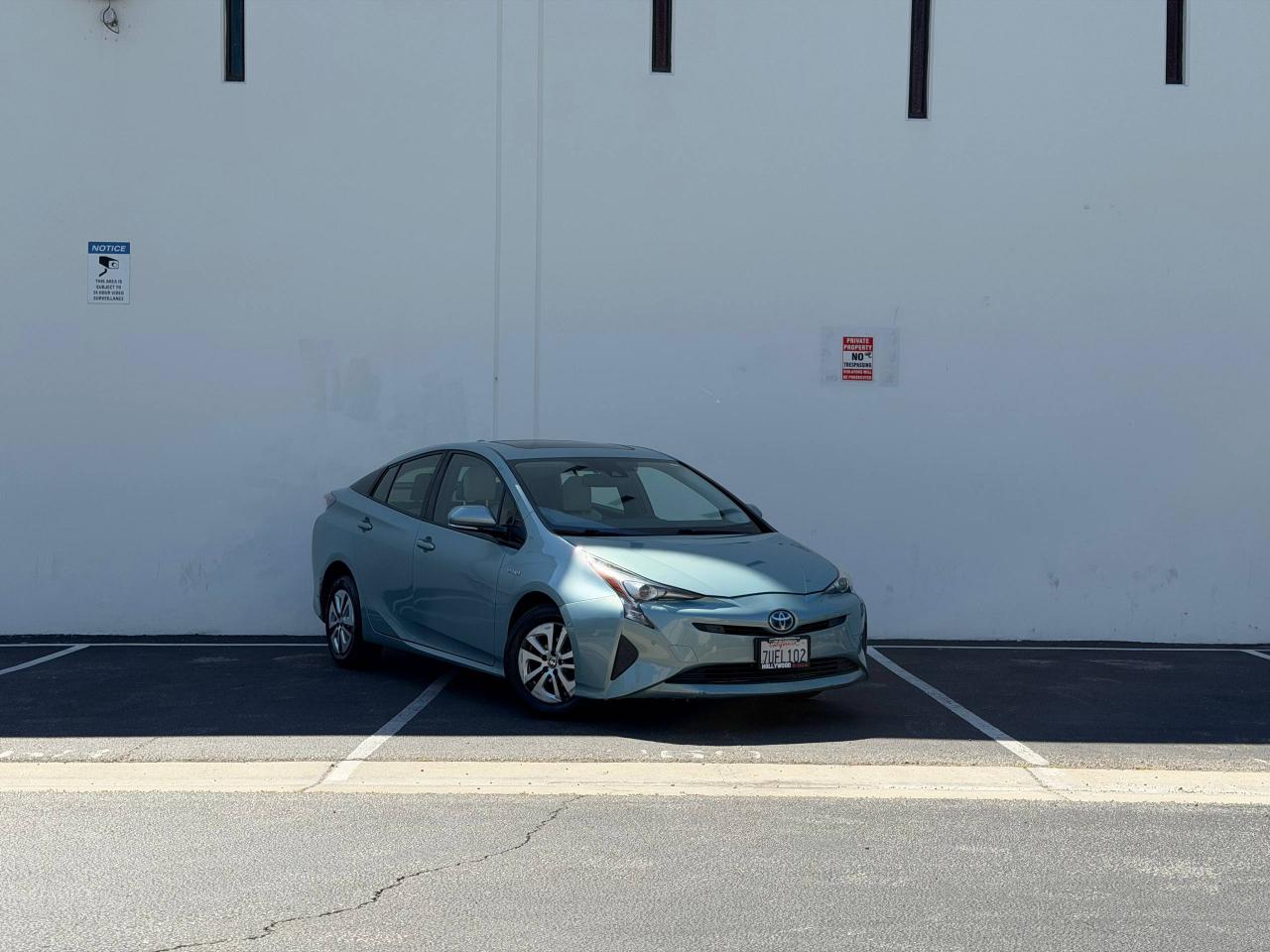 Toyota Prius Two Eco 2016