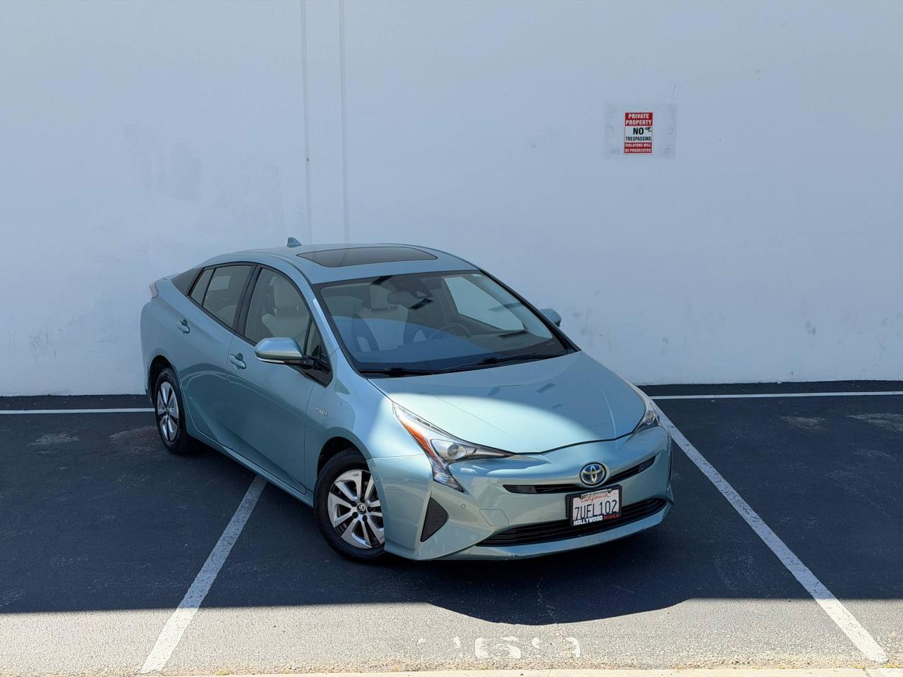 Toyota Prius Two Eco 2016