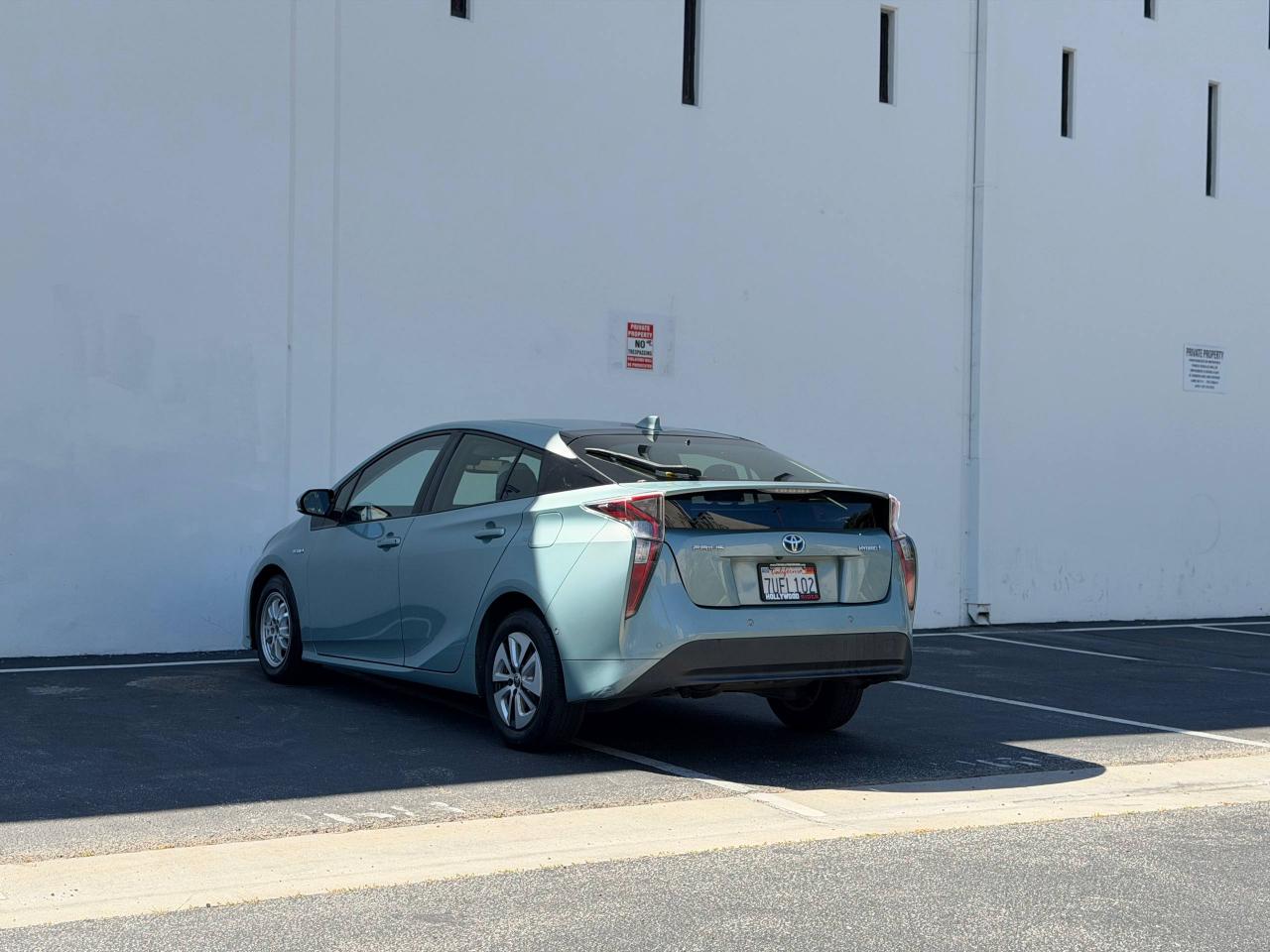 Toyota Prius Two Eco 2016
