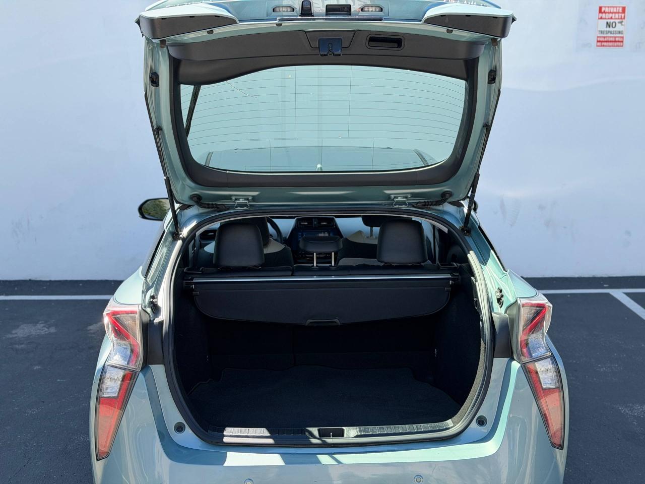 Toyota Prius Two Eco 2016