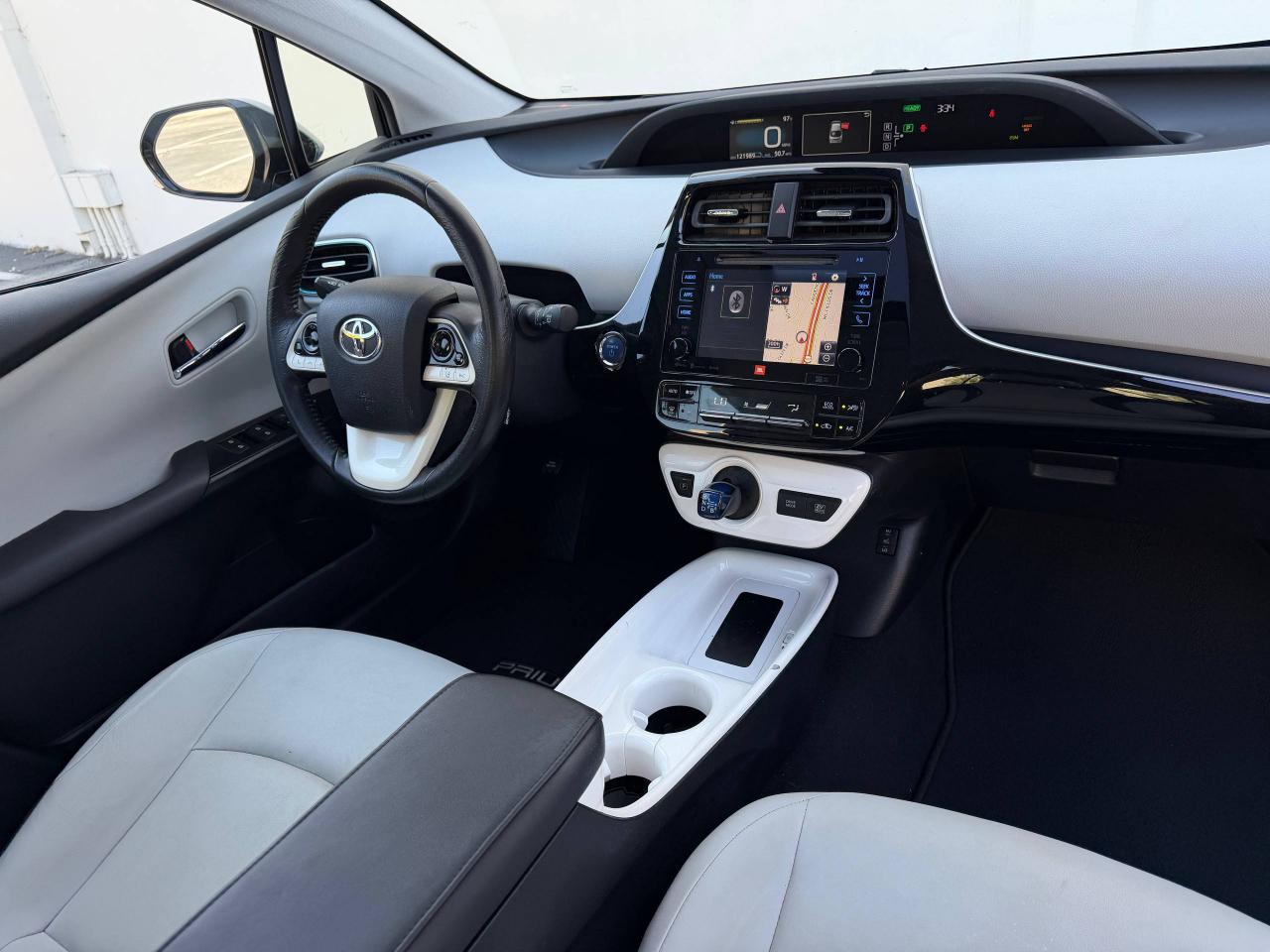 Toyota Prius Two Eco 2016