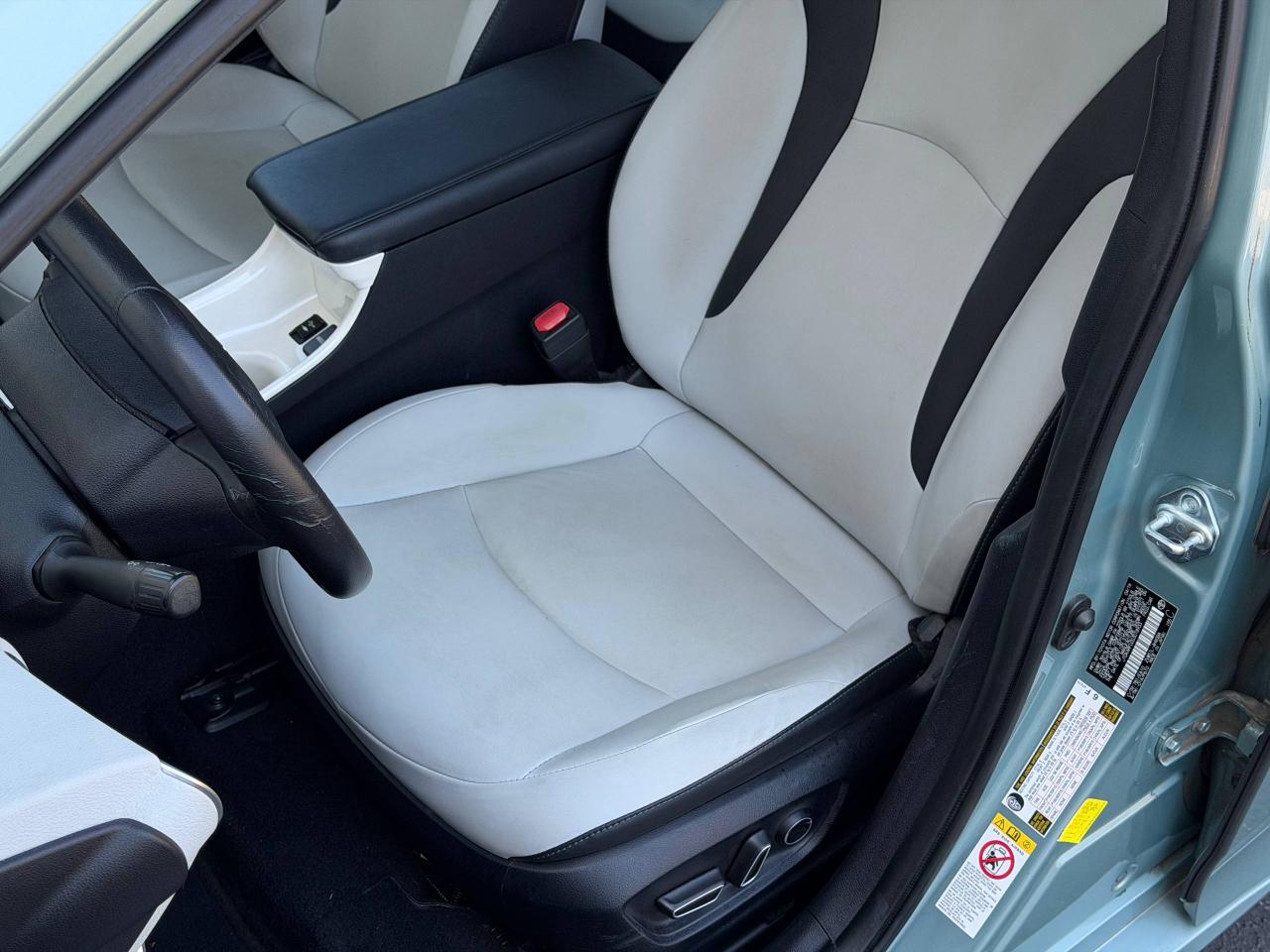 Toyota Prius Two Eco 2016