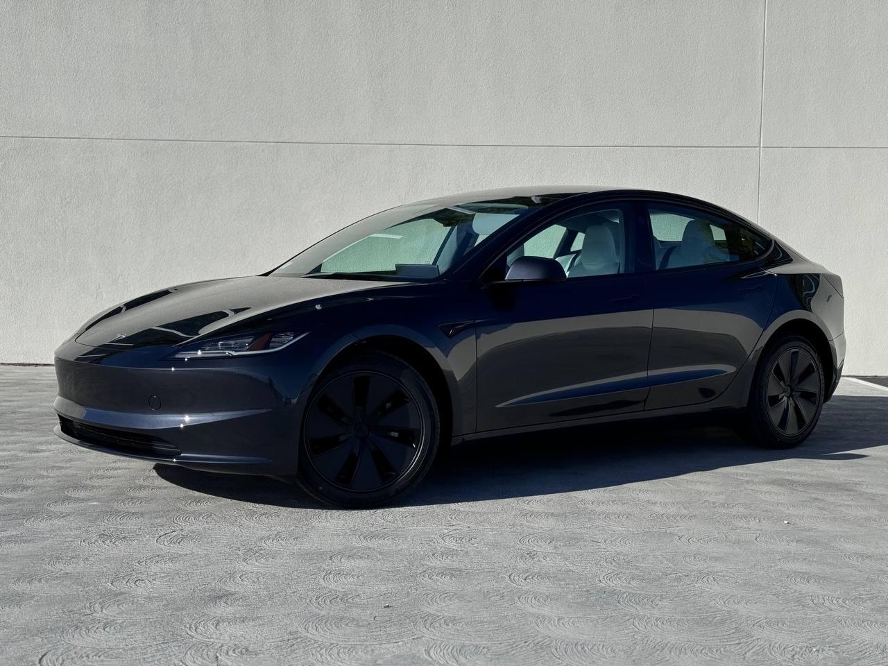 Tesla Model 3 Long Range 2025