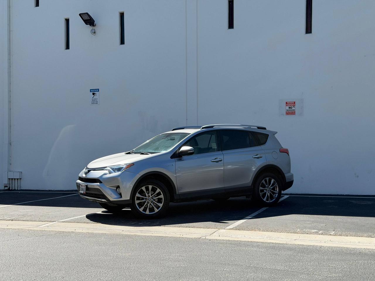 Toyota RAV4 Hybrid Limited 2017