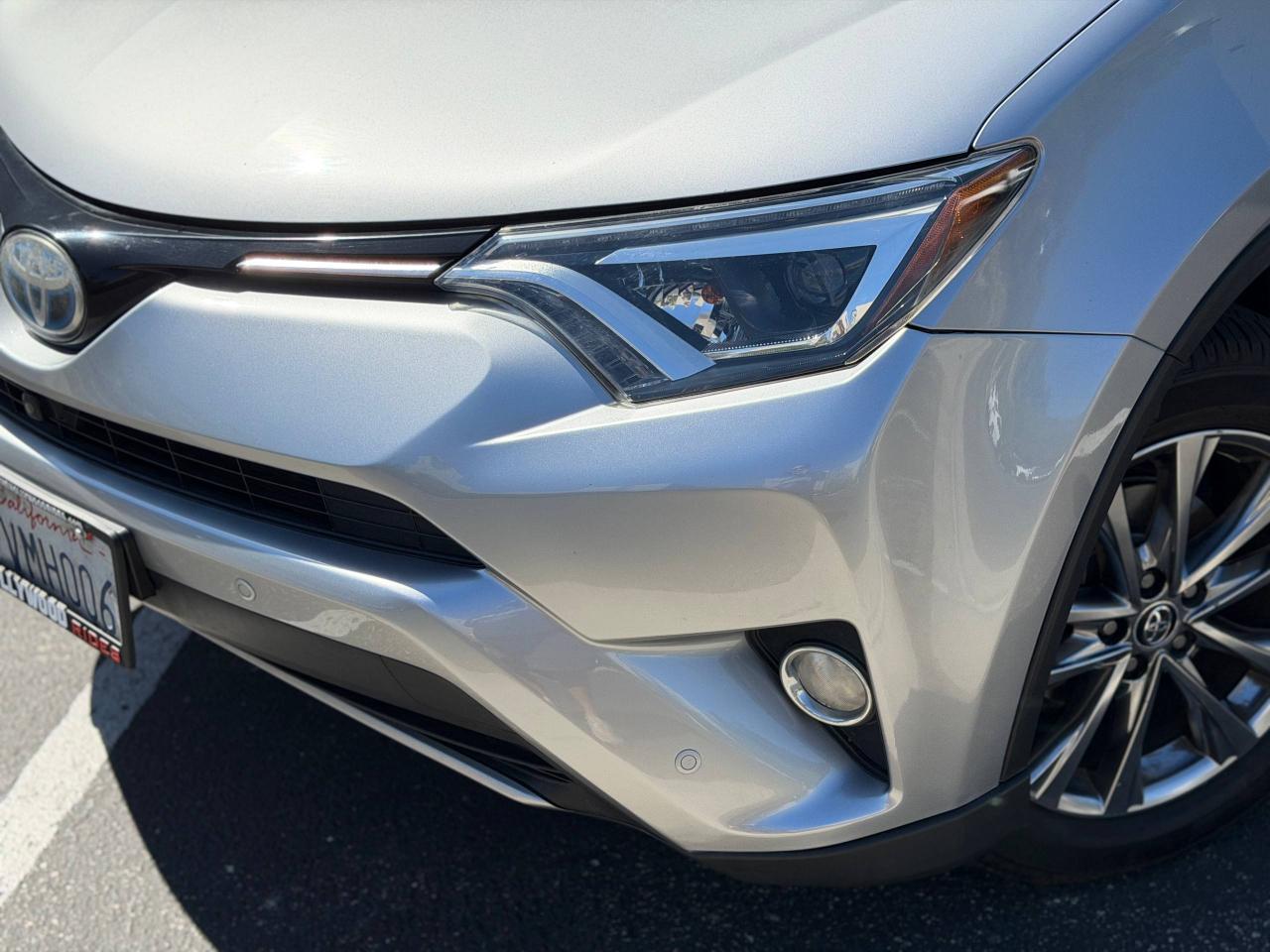 Toyota RAV4 Hybrid Limited 2017