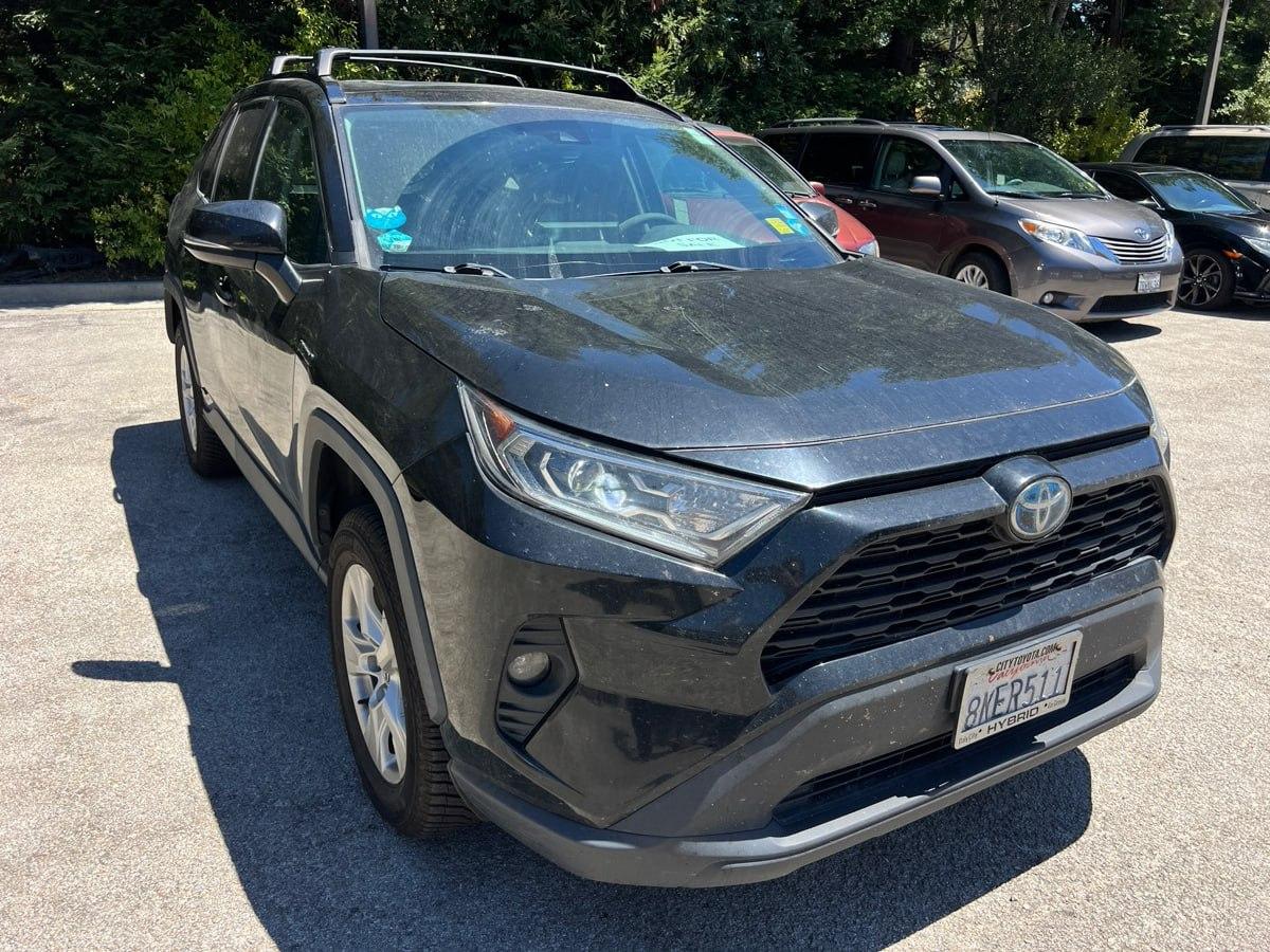 Toyota RAV4 Hybrid XLE 2020