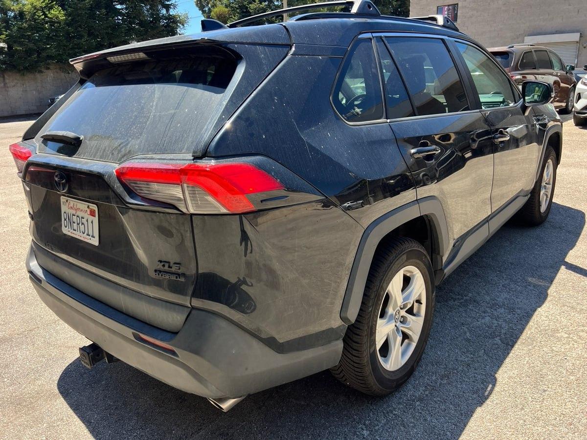 Toyota RAV4 Hybrid XLE 2020