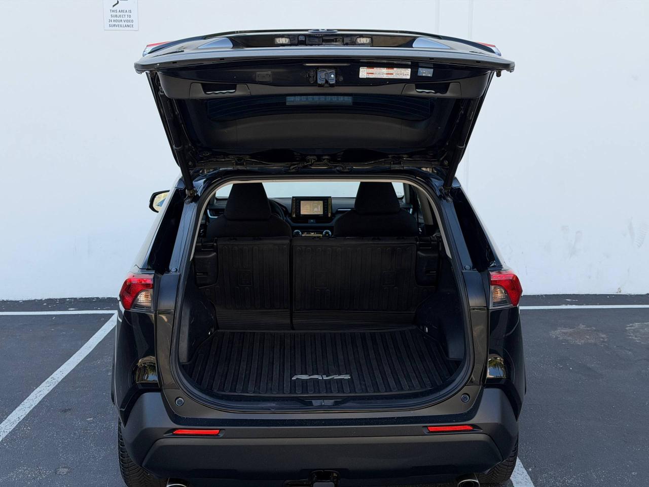 Toyota RAV4 Hybrid XLE 2020