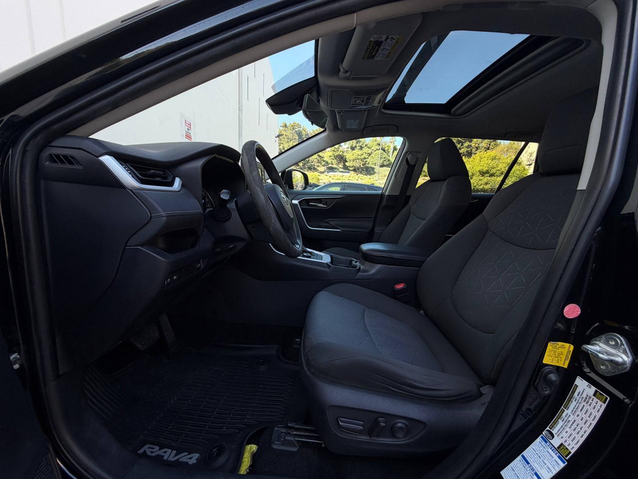Toyota RAV4 Hybrid XLE 2020