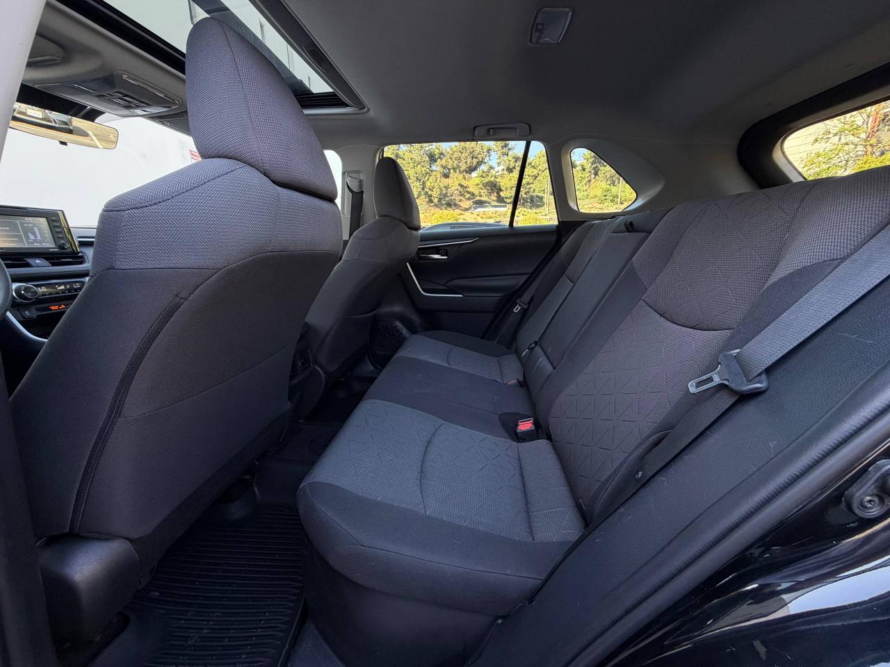 Toyota RAV4 Hybrid XLE 2020