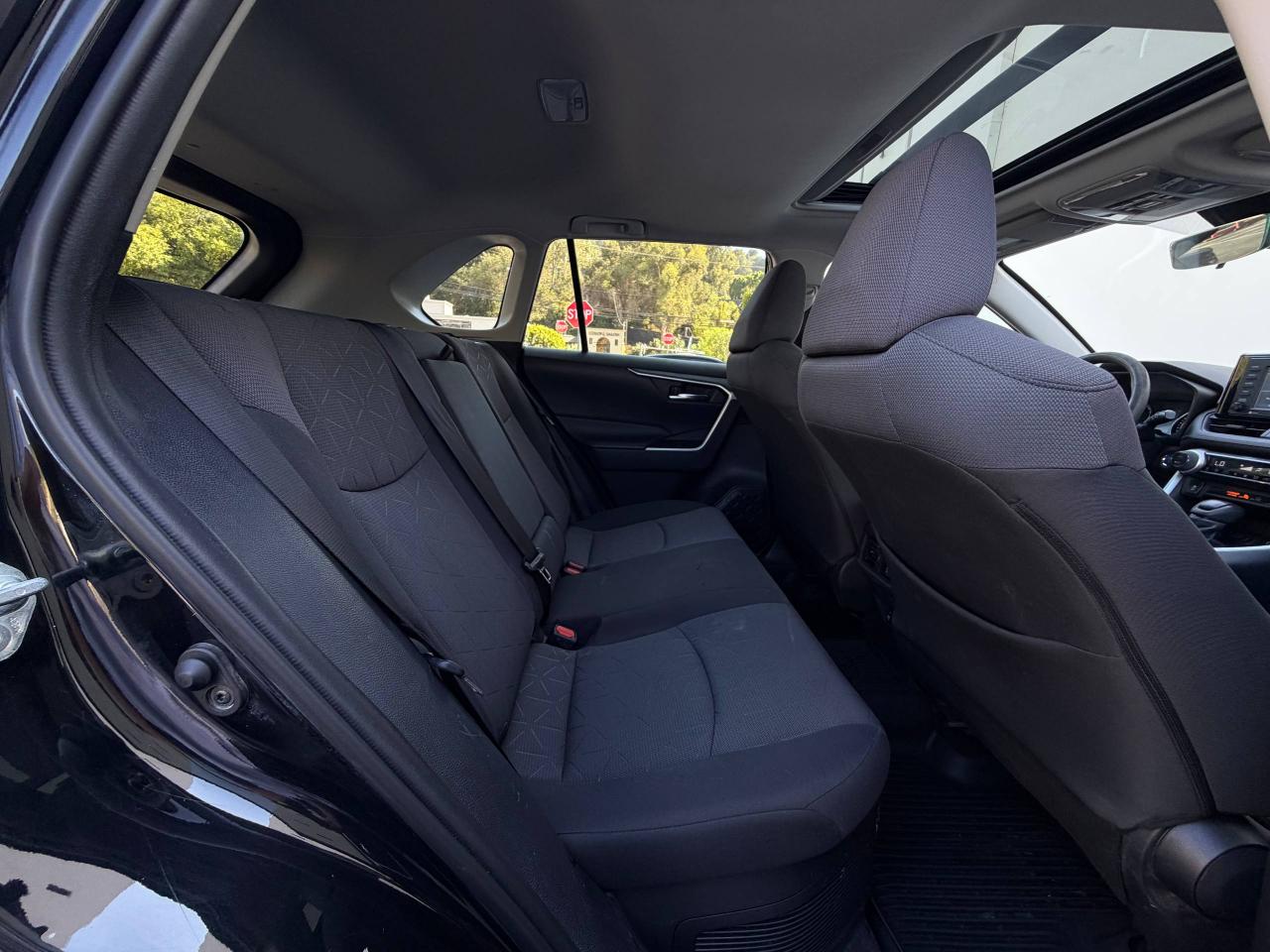 Toyota RAV4 Hybrid XLE 2020