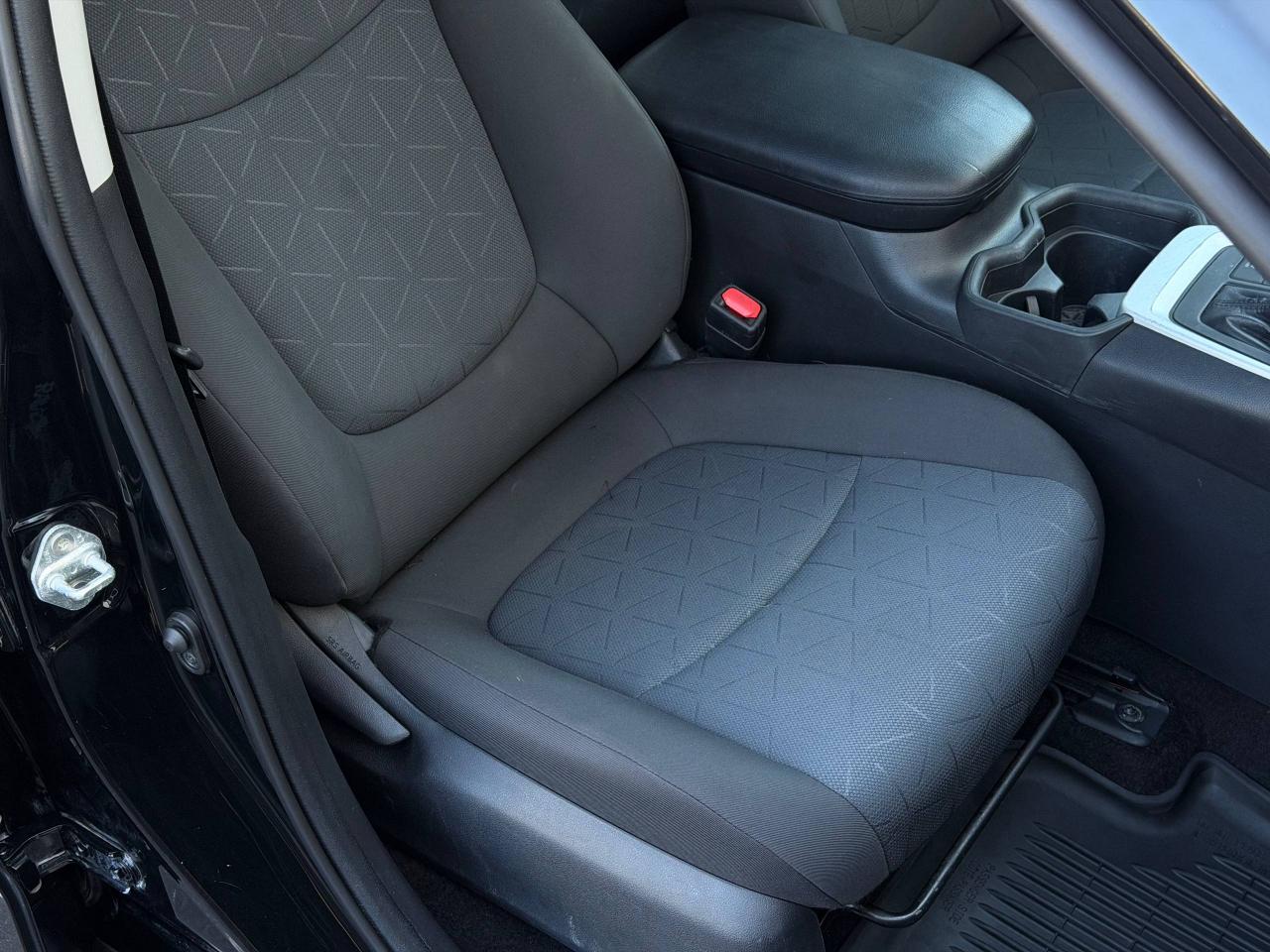 Toyota RAV4 Hybrid XLE 2020