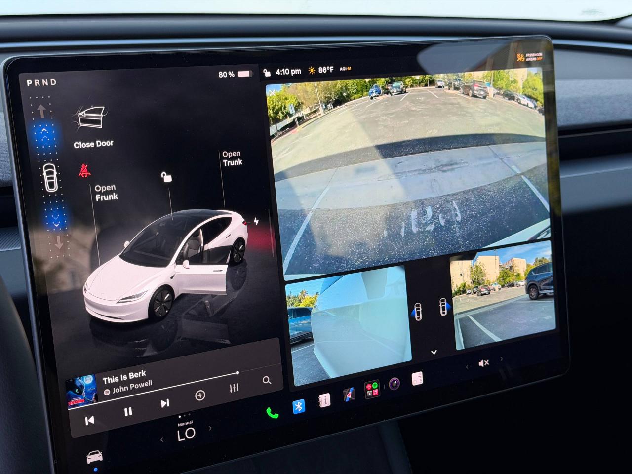 Tesla Model 3  2024