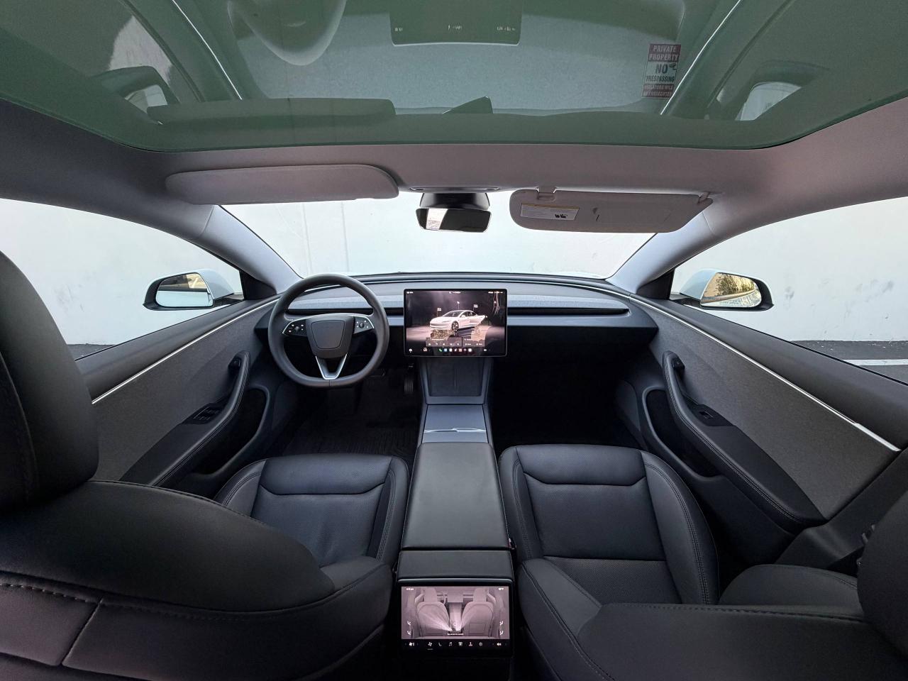 Tesla Model 3  2024