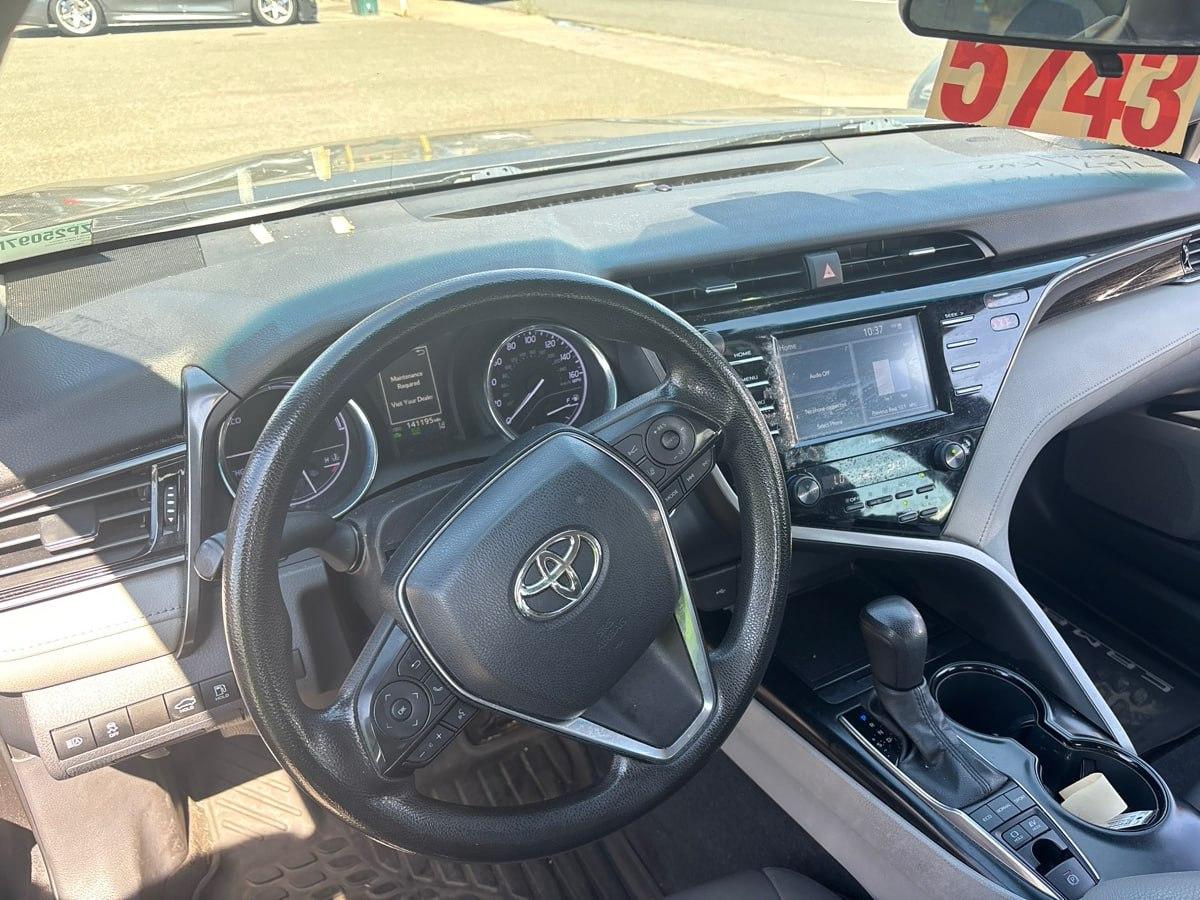 Toyota Camry Hybrid LE 2020