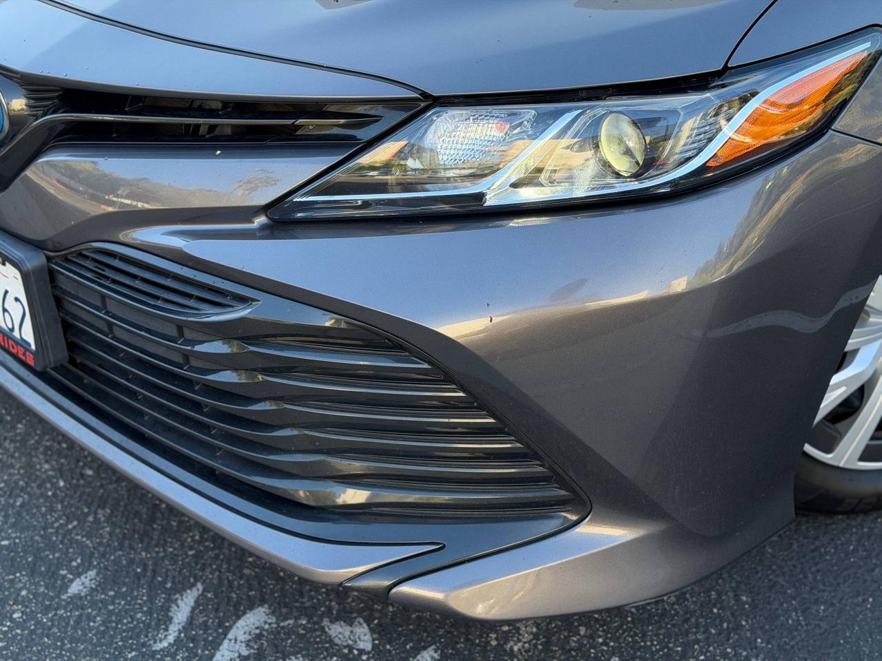 Toyota Camry Hybrid LE 2020
