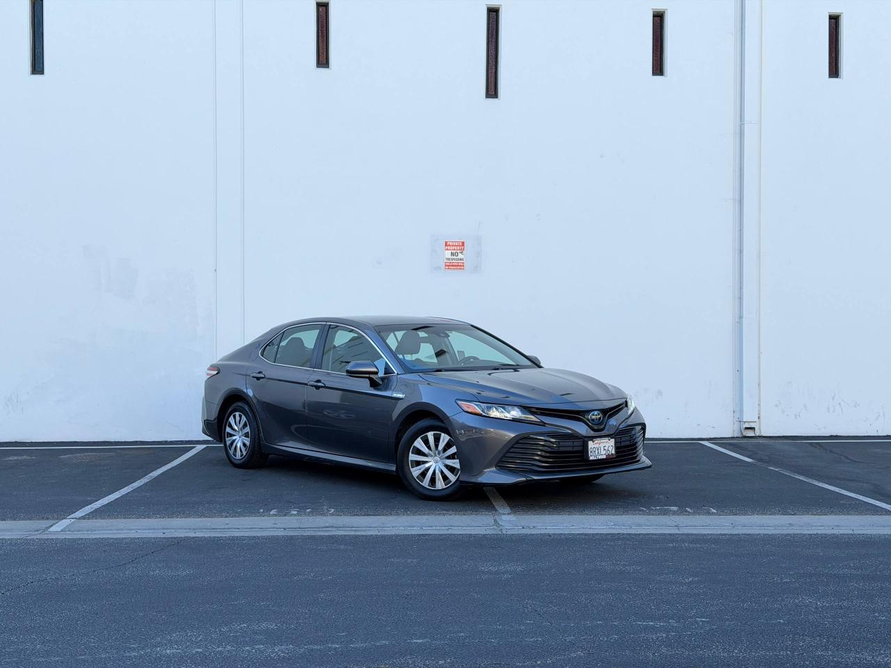 Toyota Camry Hybrid LE 2020