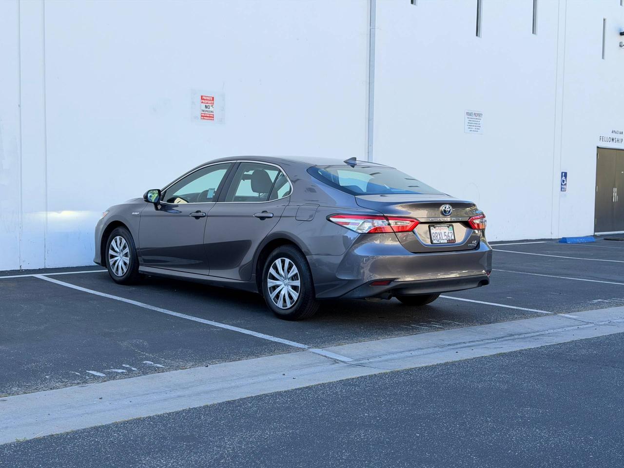 Toyota Camry Hybrid LE 2020