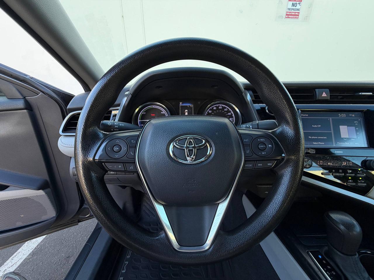 Toyota Camry Hybrid LE 2020