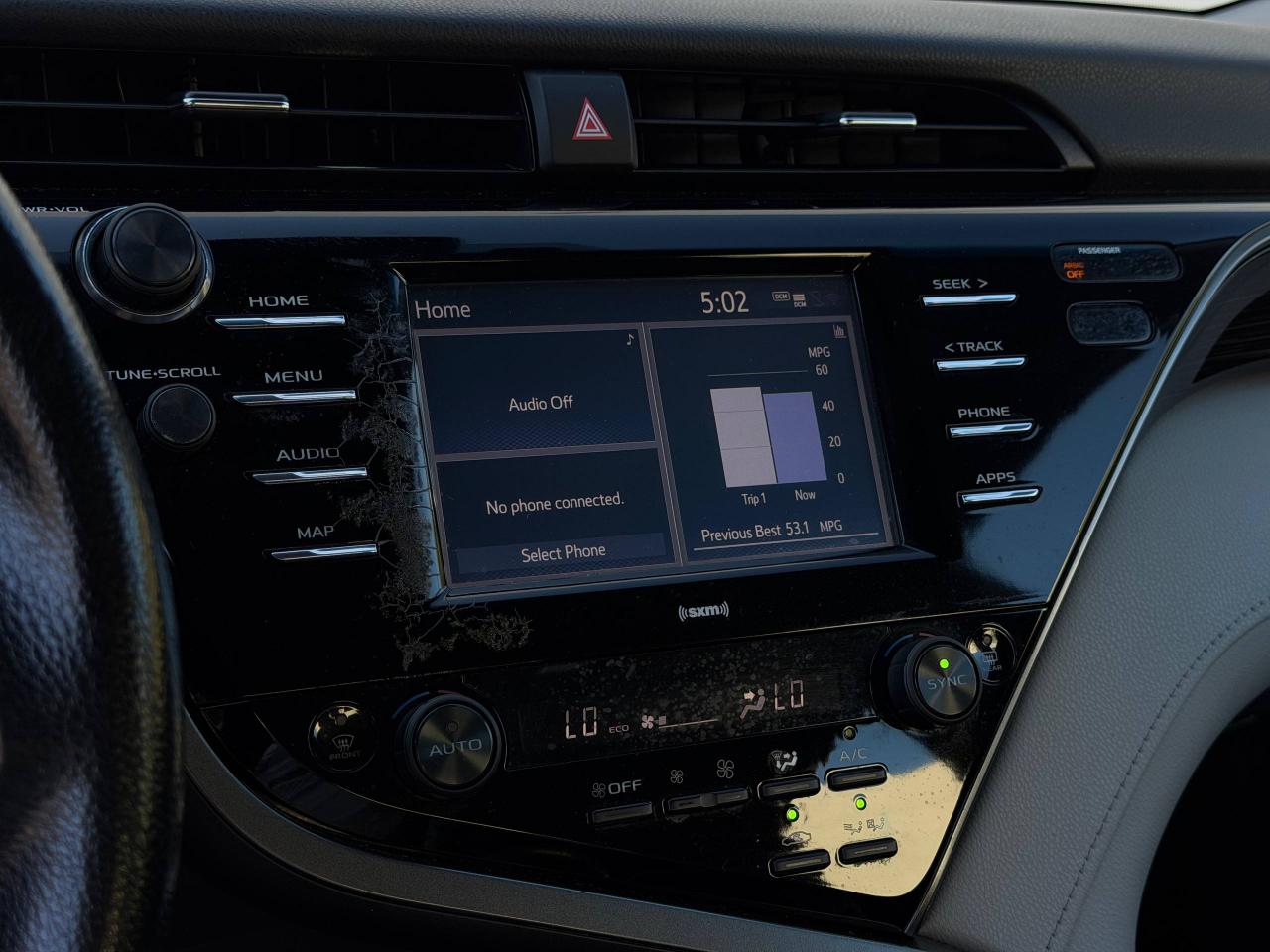 Toyota Camry Hybrid LE 2020