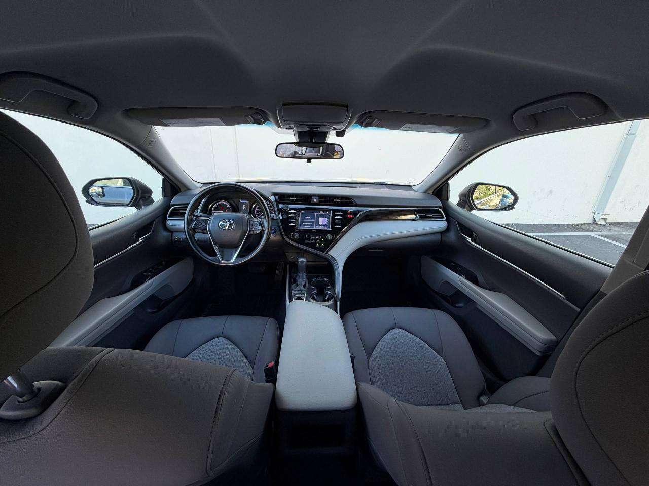 Toyota Camry Hybrid LE 2020