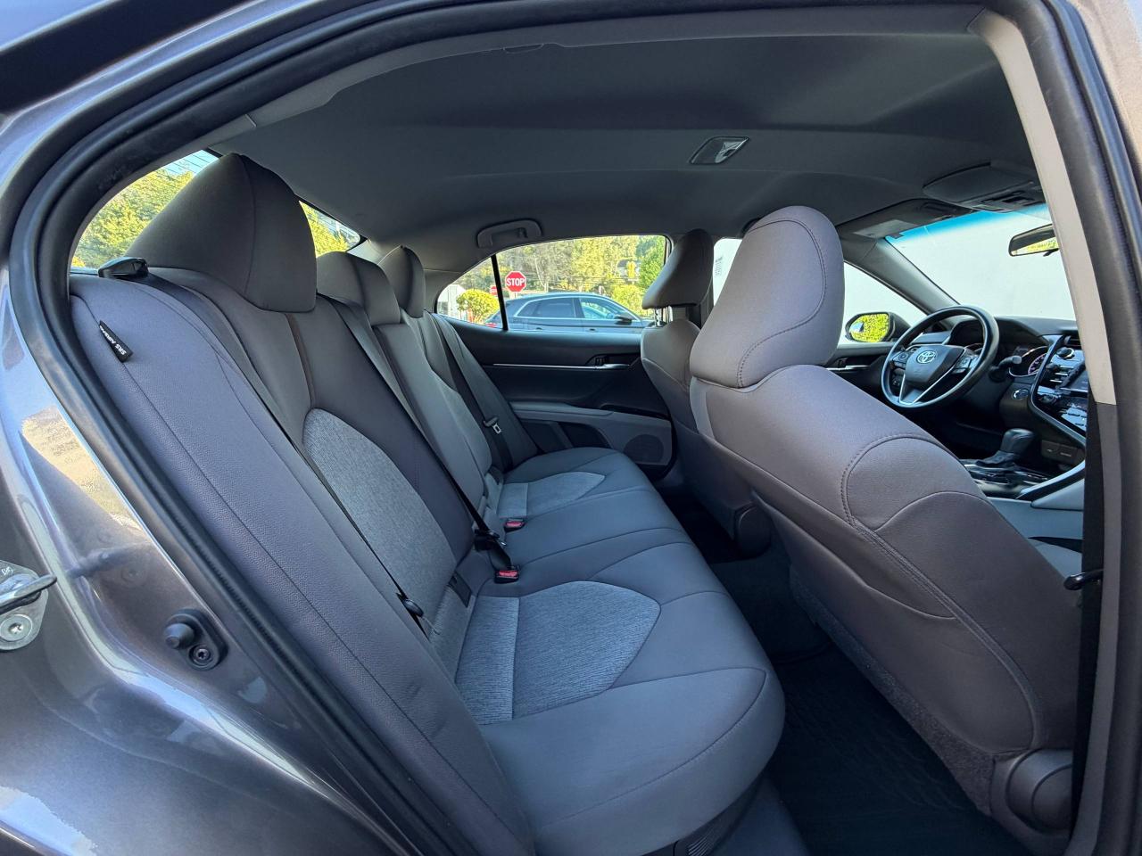Toyota Camry Hybrid LE 2020