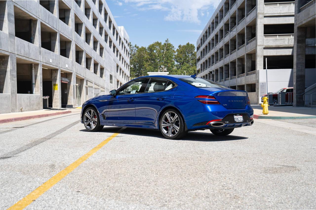 Genesis G70 3.3T 2025