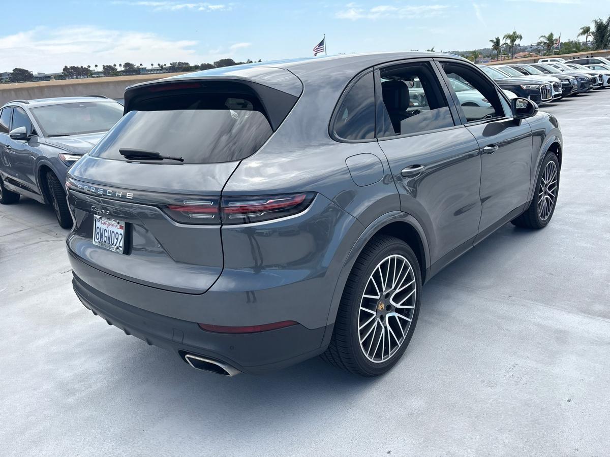 Porsche Cayenne  2021