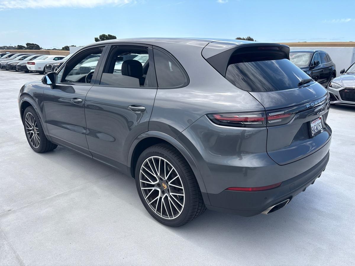 Porsche Cayenne  2021