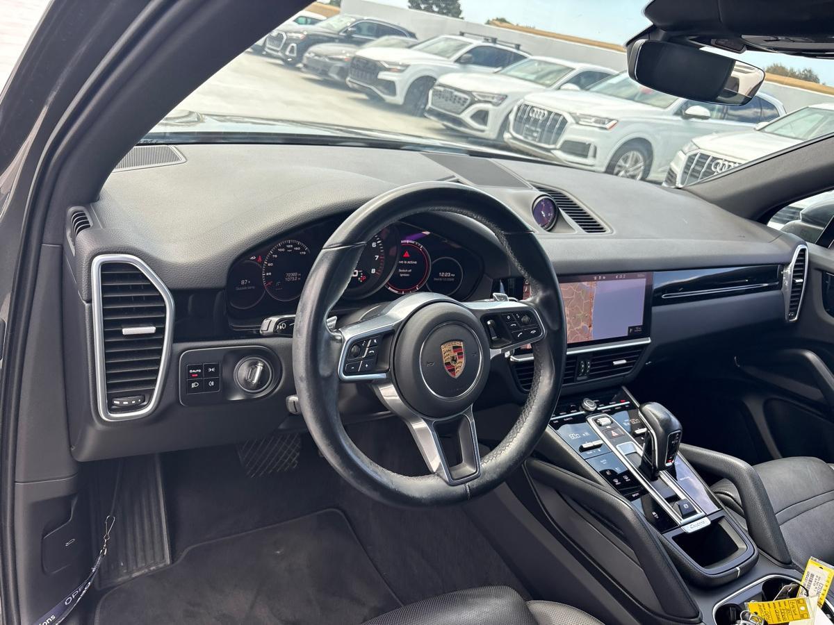 Porsche Cayenne  2021