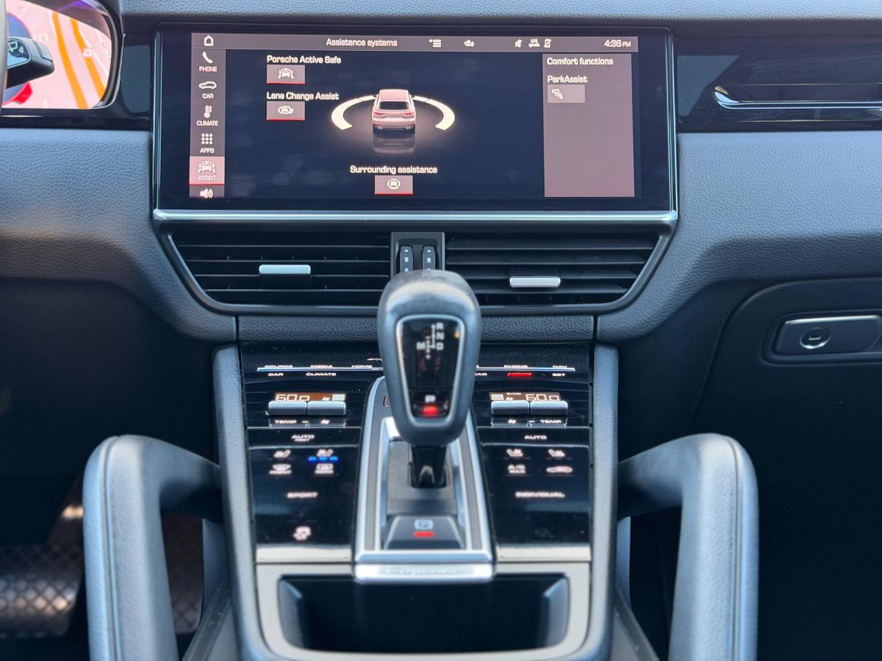 Porsche Cayenne  2021