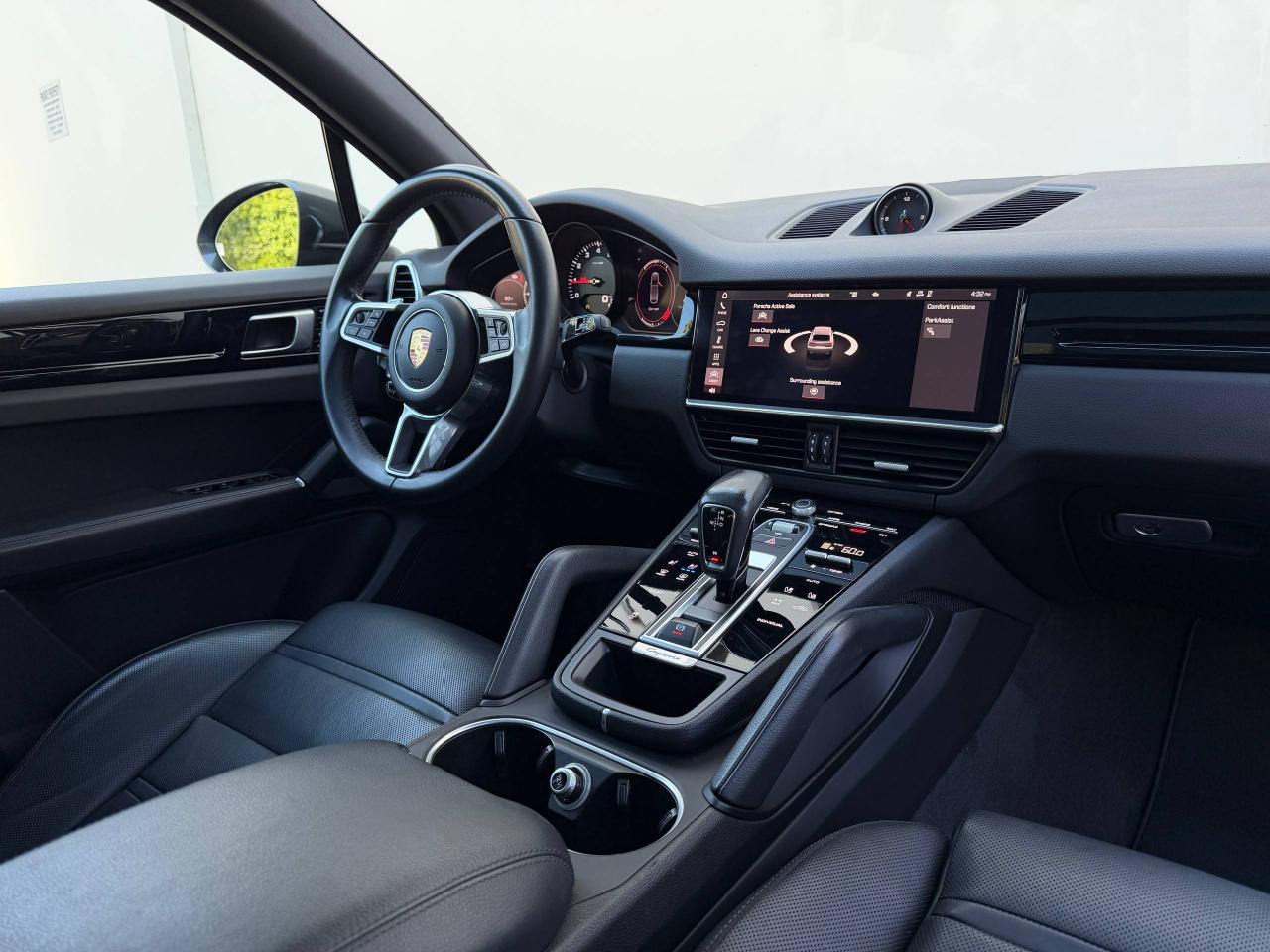 Porsche Cayenne  2021