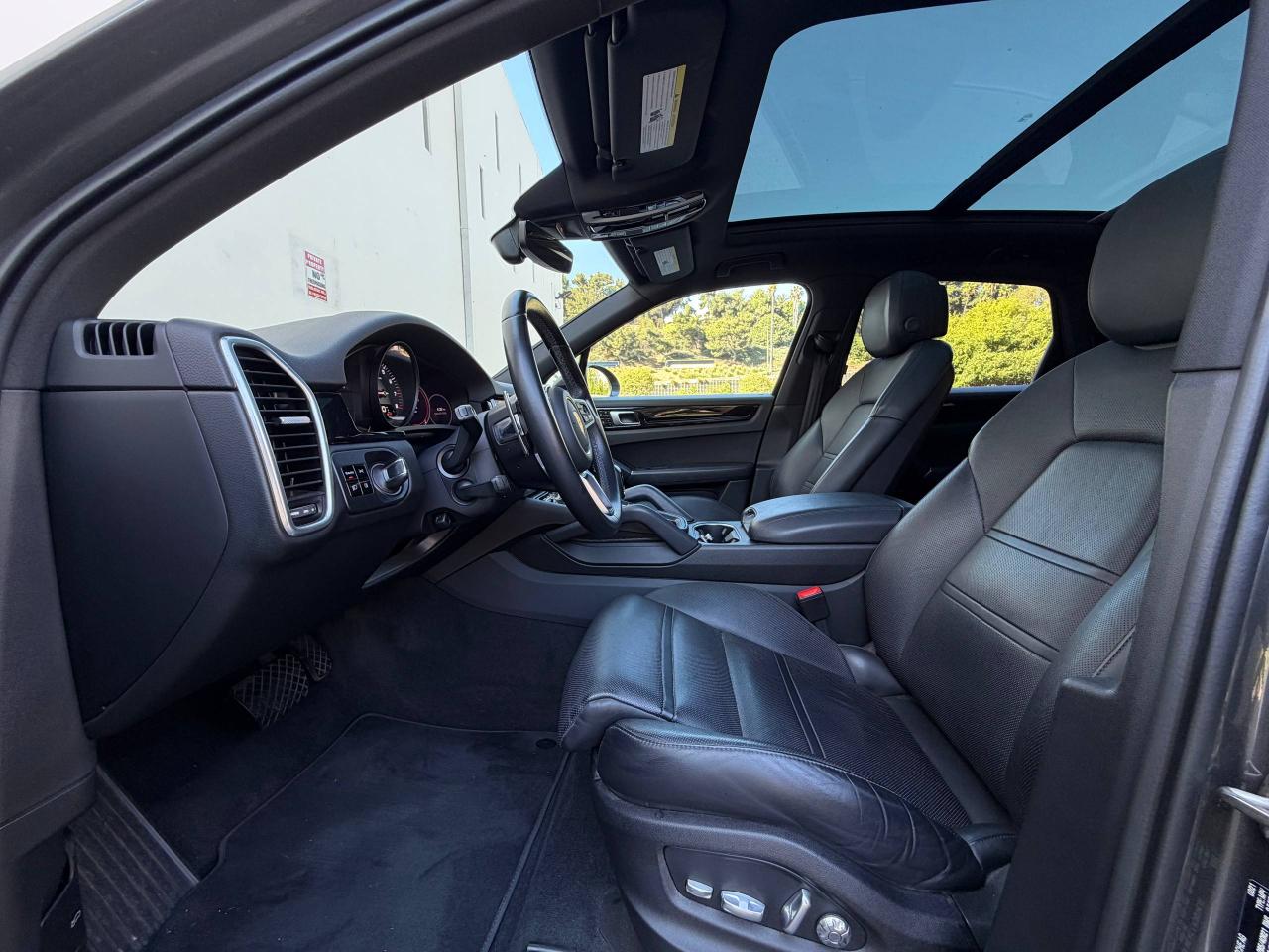 Porsche Cayenne  2021