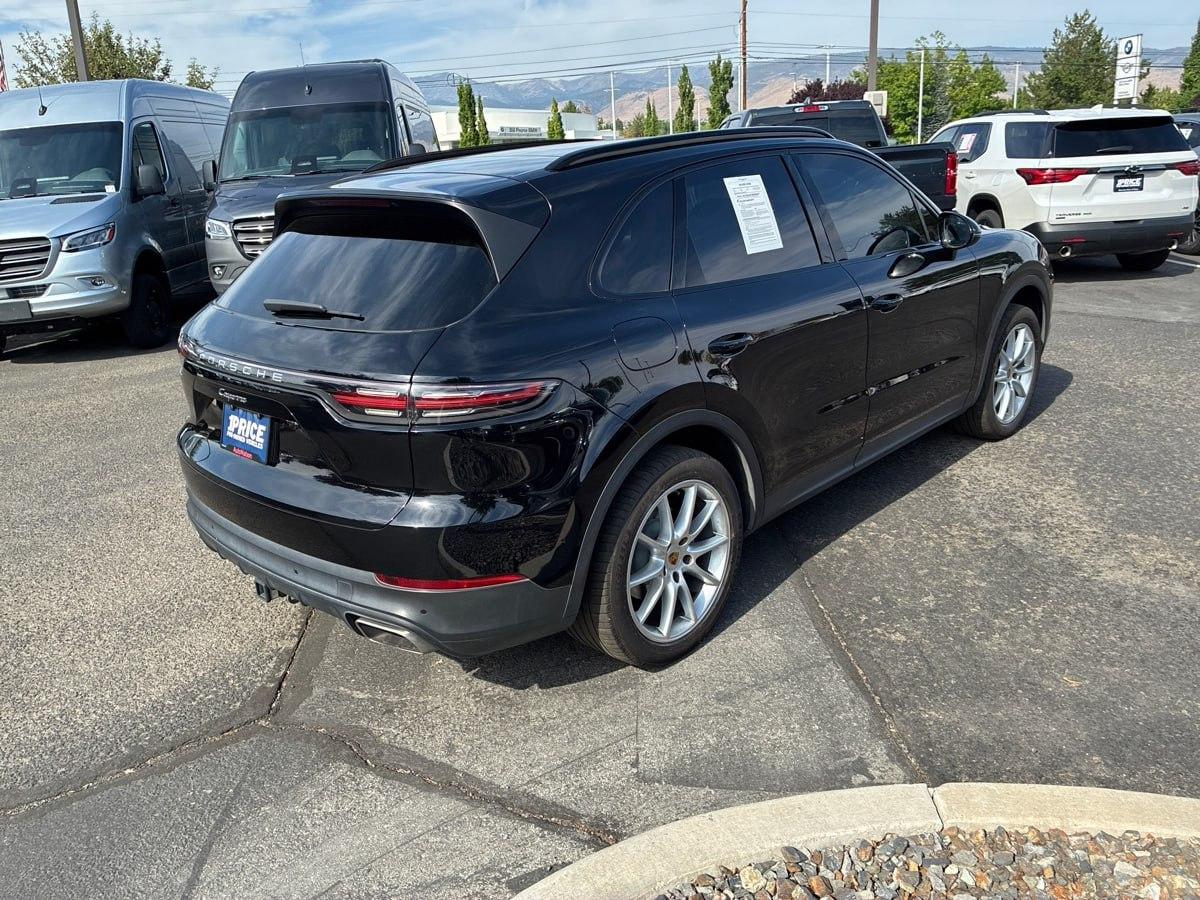 Porsche Cayenne Base 2020